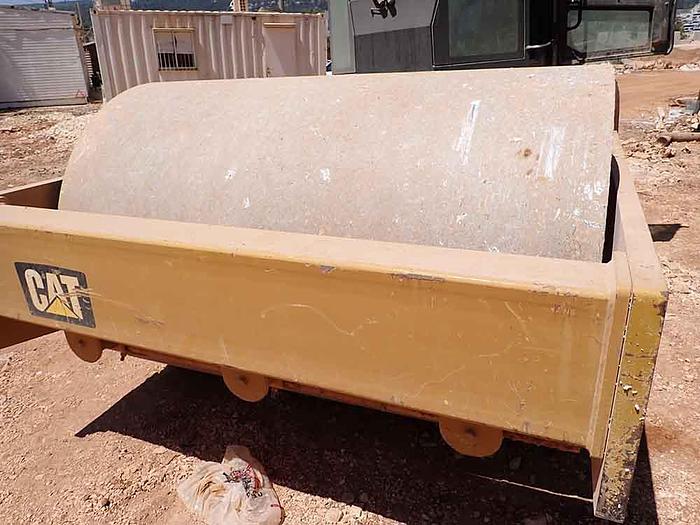 Used 2018 CATERPILLAR CS64B