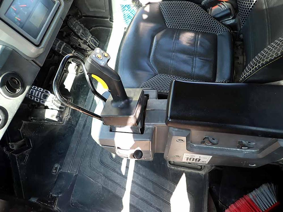 Used 2021 CATERPILLAR 988K