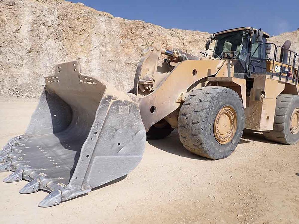Used 2017 CATERPILLAR 988K