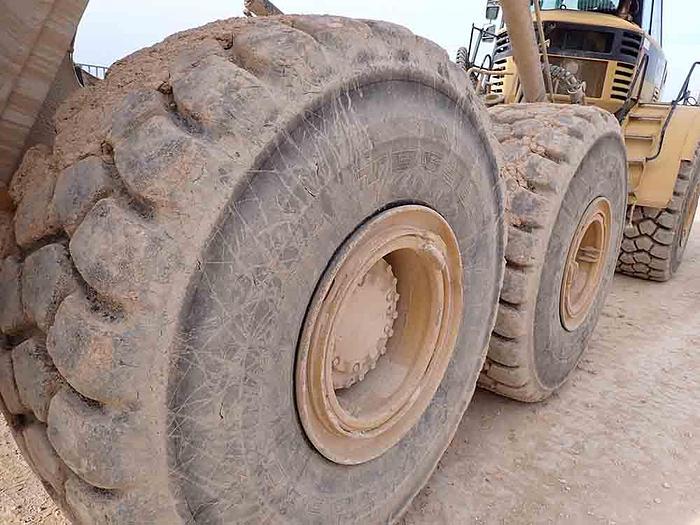 Used CATERPILLAR 740