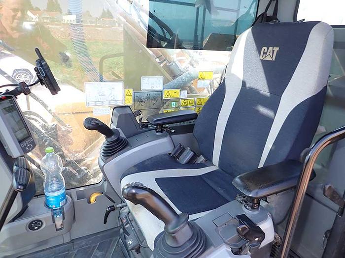 Used 2018 CATERPILLAR 336FL