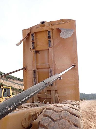 Used CATERPILLAR 740