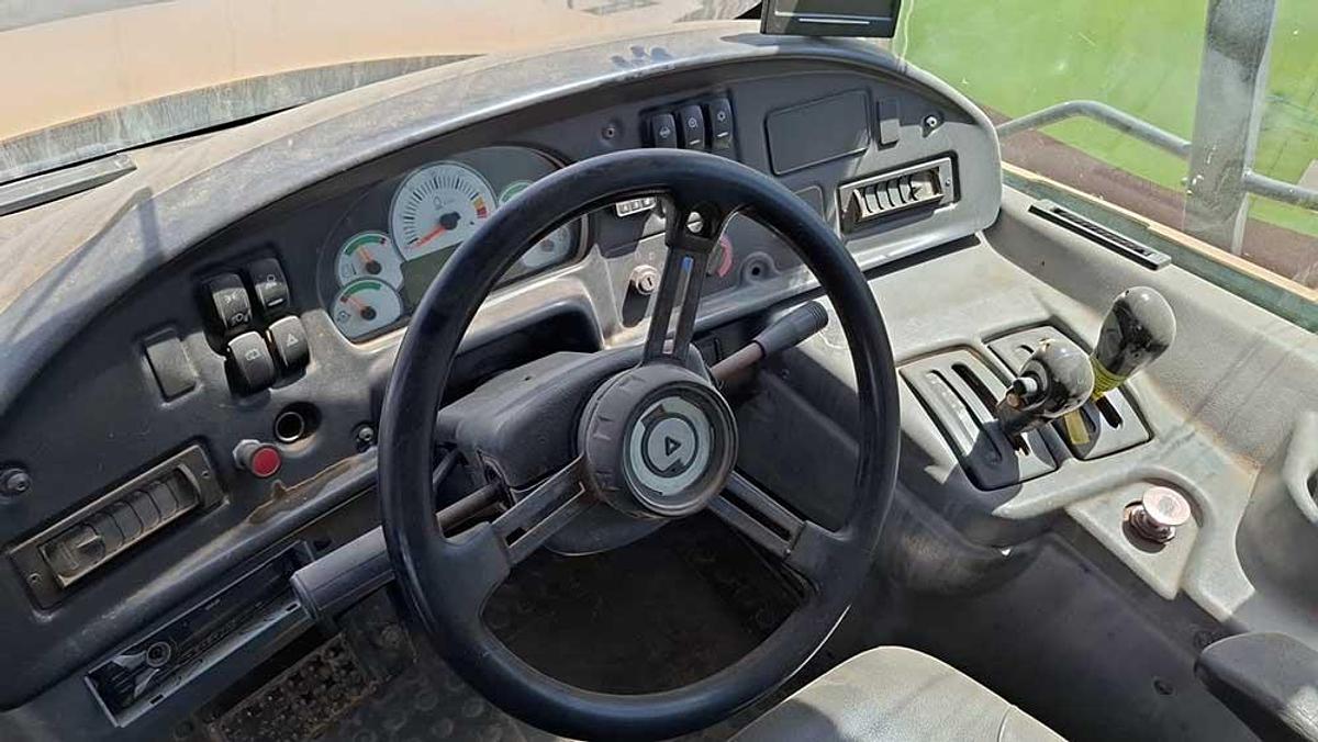Used 2007 CATERPILLAR 740
