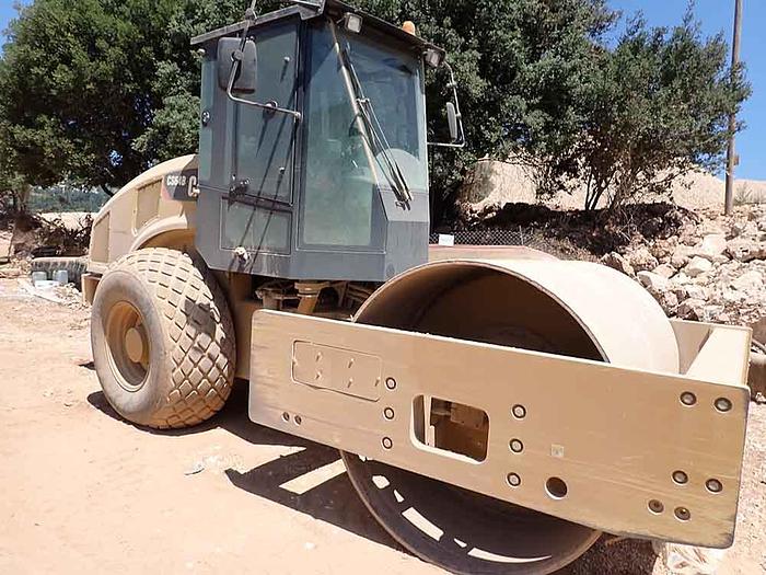 Used 2018 CATERPILLAR CS64B