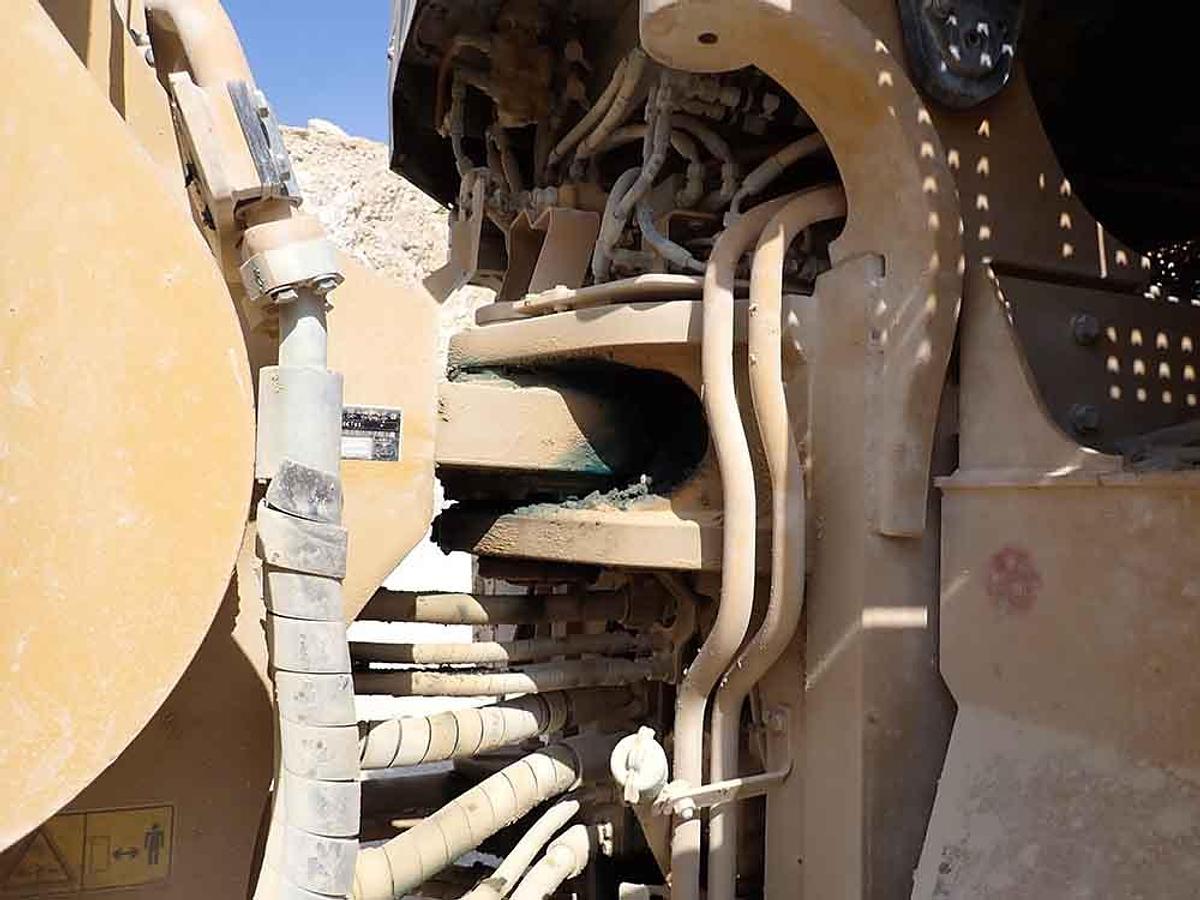 Used 2017 CATERPILLAR 988K