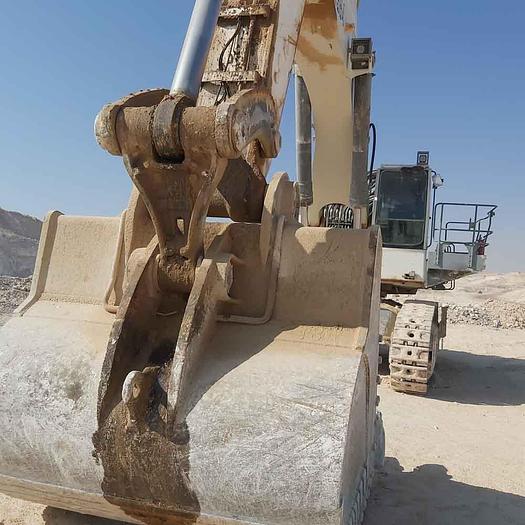 Used 2011 LIEBHERR R984C 