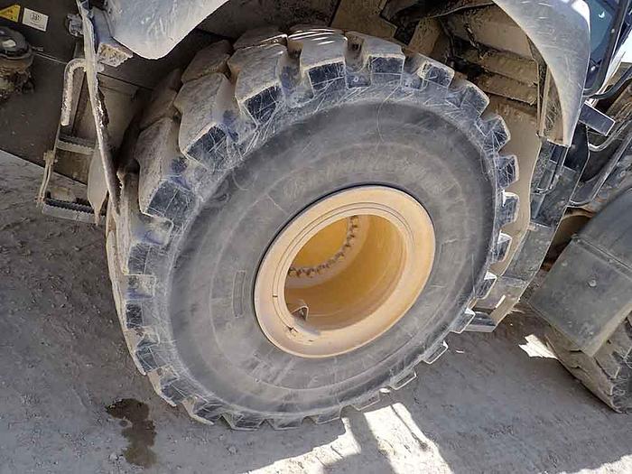 Used 2022 KOMATSU WA475