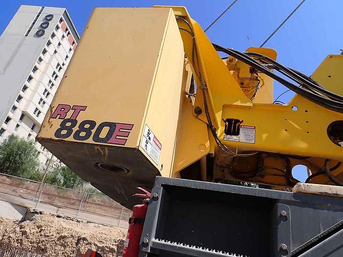 Used 2014 GROVE RT880E