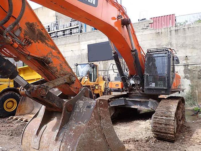 Used 2019 DOOSAN DX490LC-5