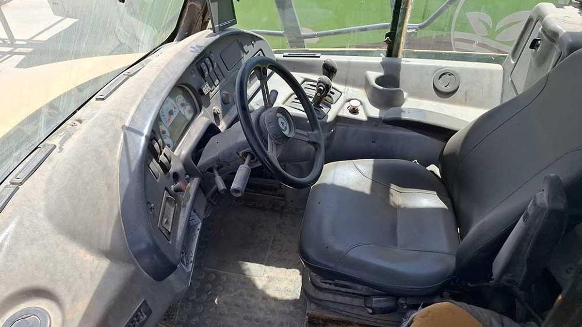 Used 2007 CATERPILLAR 740