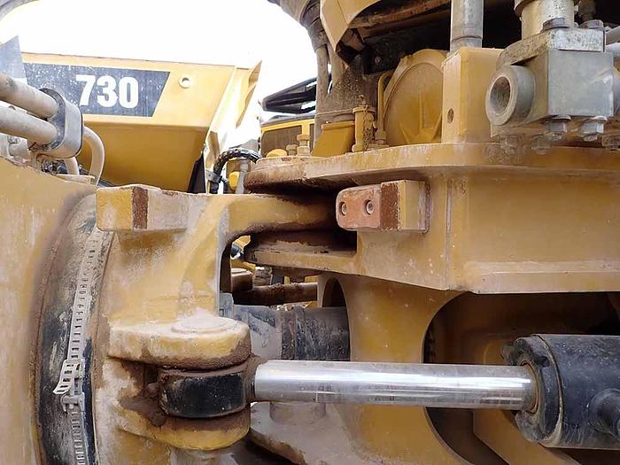 Used 2014 CATERPILLAR 740B