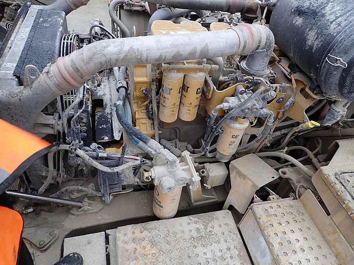 Used 2019 CATERPILLAR 745