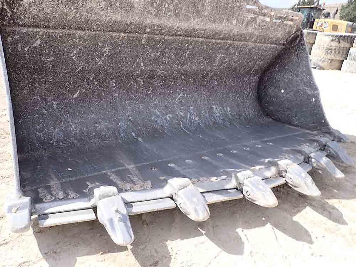 Used 2021 CATERPILLAR 988K