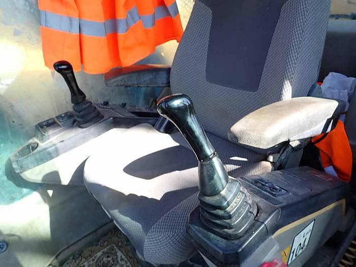 Used 2016 VOLVO EC250ELR