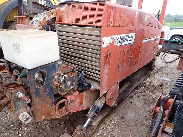 Used 2000 DITCH WITCH JT4020