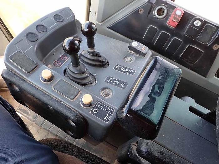 Used 2015 CATERPILLAR 966M