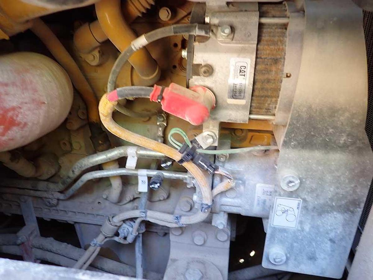 Used 2024 CATERPILLAR 963 WH