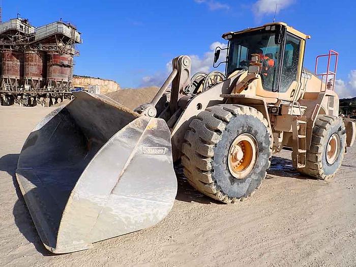 Used 2019 VOLVO L180H