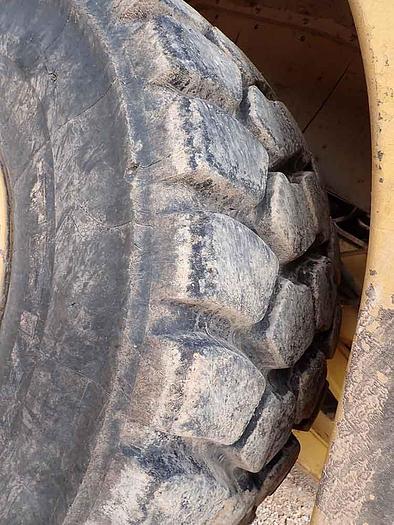 Used 2006 CATERPILLAR 740