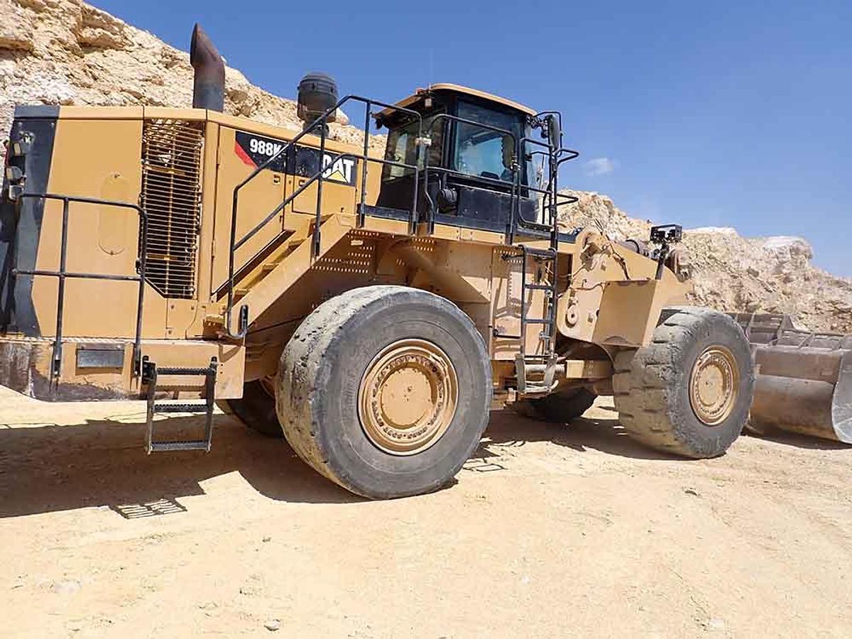 Used 2017 CATERPILLAR 988K