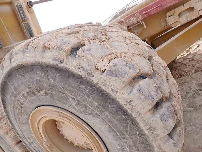 Used CATERPILLAR 740