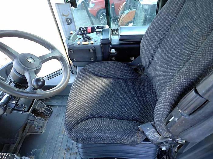 Used 2015 CATERPILLAR 950M