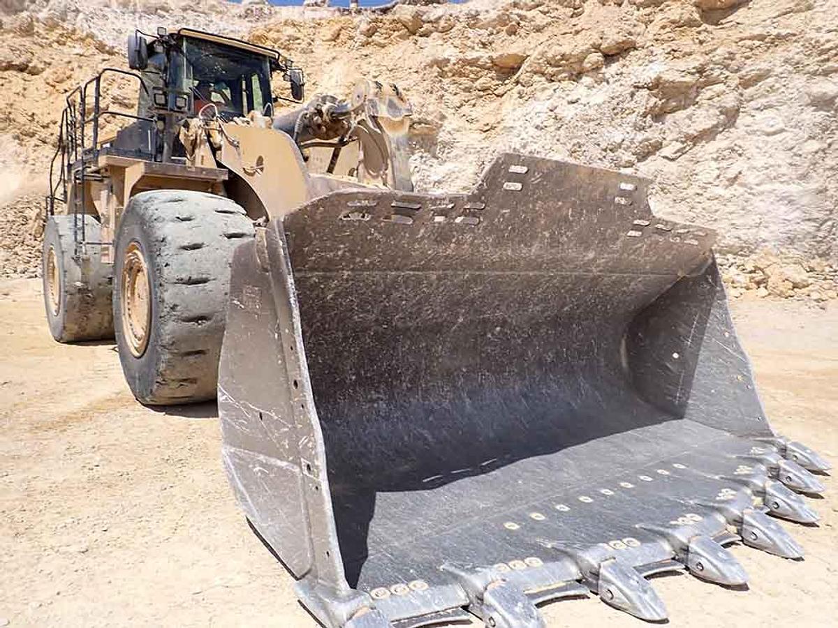 Used 2017 CATERPILLAR 988K