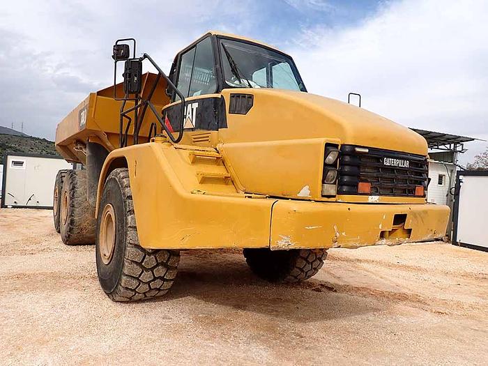 Used 2006 CATERPILLAR 740