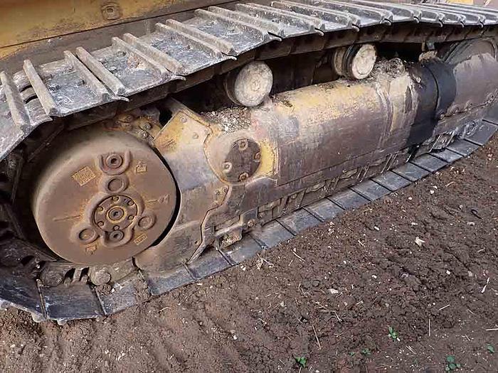 Used 2013 CATERPILLAR 963D