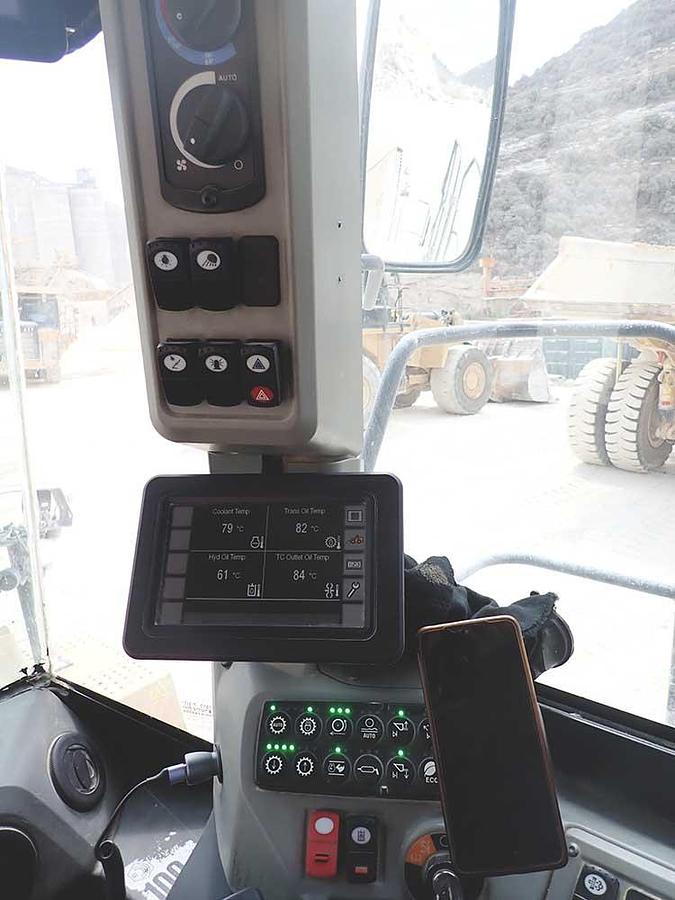 Used 05/2020 CATERPILLAR 988K