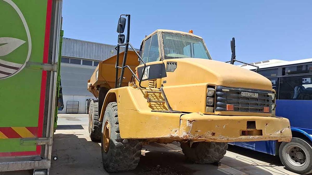 Used 2007 CATERPILLAR 740