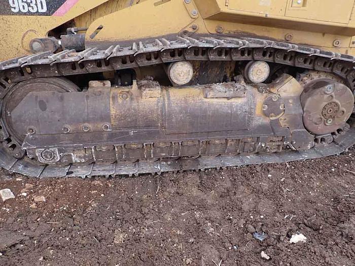 Used 2013 CATERPILLAR 963D