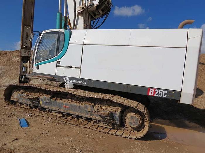 Used 2017 CASAGRANDE B250XP-2