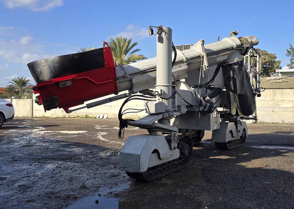 Used 2023 POWER CURBERS 5700D