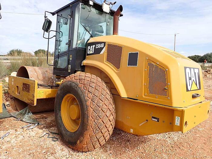 Used 2015 CATERPILLAR CS64B - "EPA"