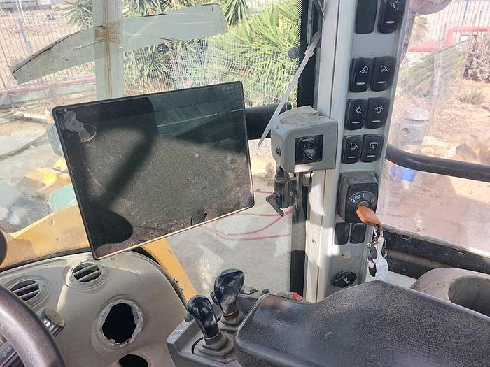 Used 2022 VOLVO L180H
