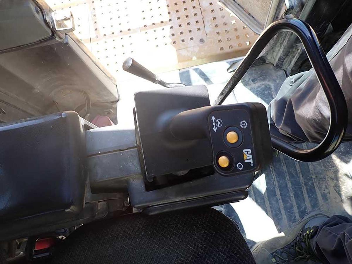 Used 2017 CATERPILLAR 988K