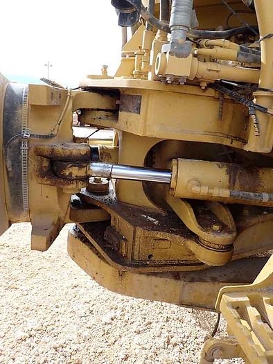 Used 2006 CATERPILLAR 740