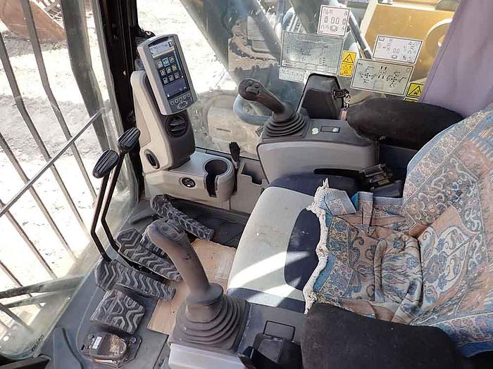 Used 2017 CATERPILLAR 374FL