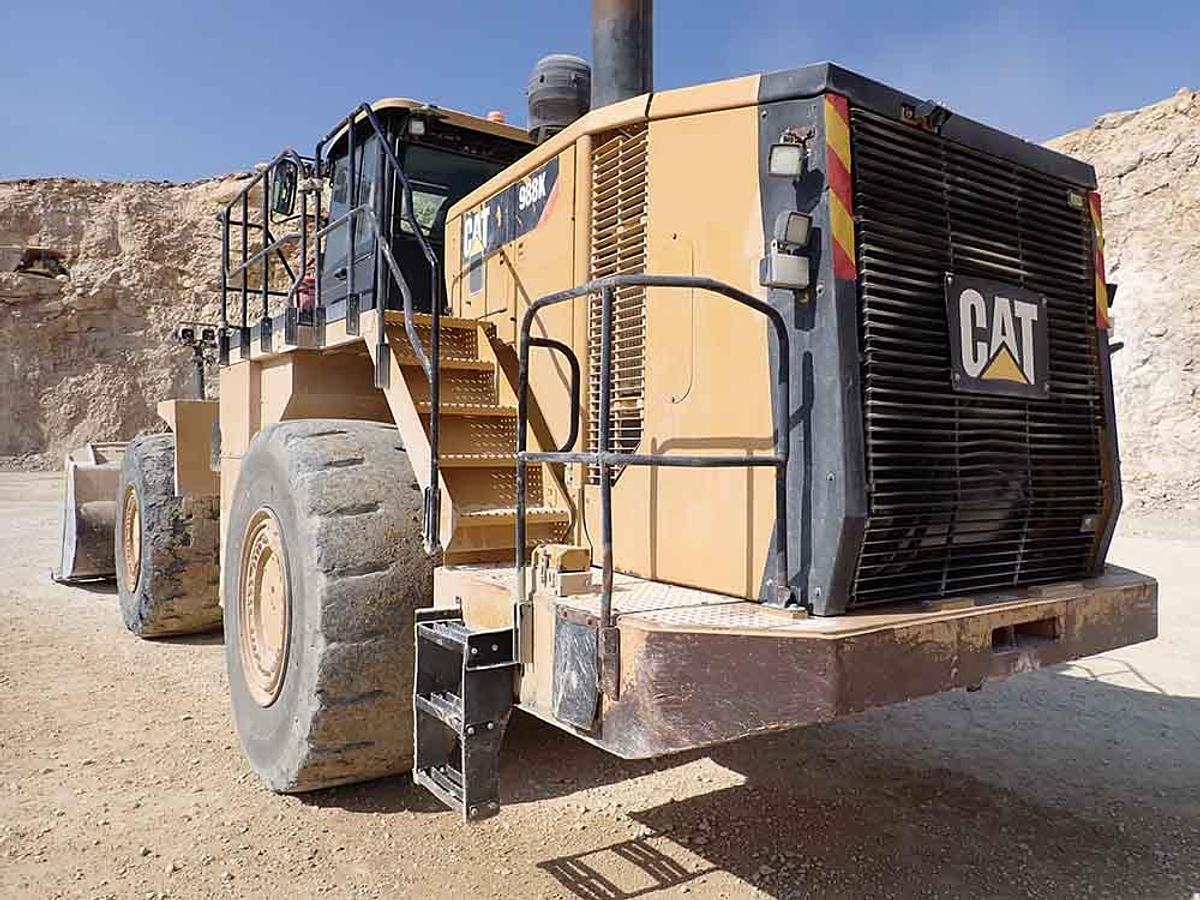 Used 2017 CATERPILLAR 988K