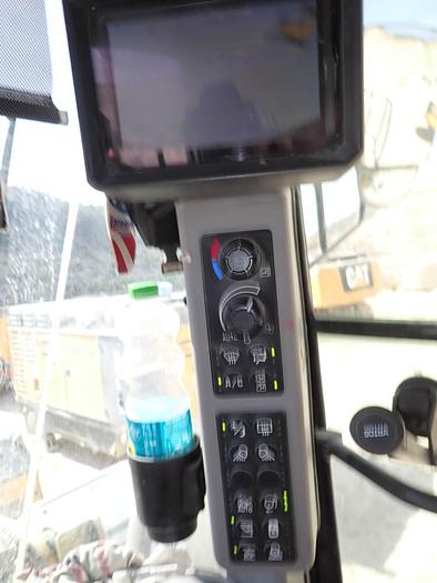 Used 2022 KOMATSU WA475