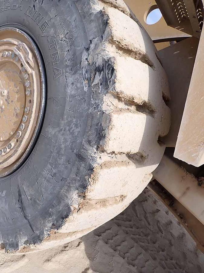 Used 2021 CATERPILLAR 988K