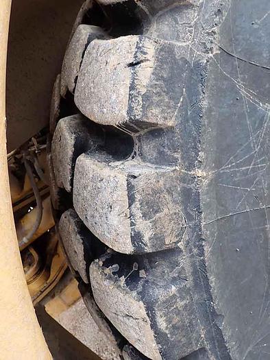 Used 2006 CATERPILLAR 740