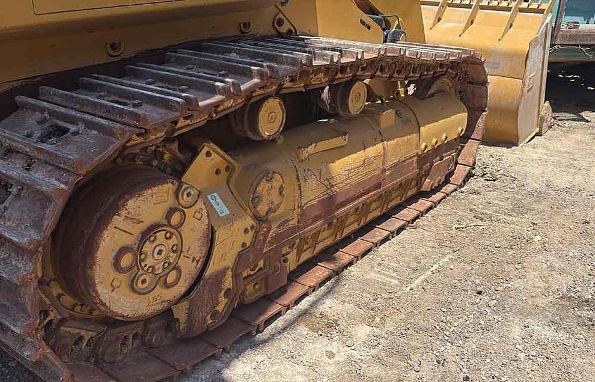 Used 2024 CATERPILLAR 963 WH