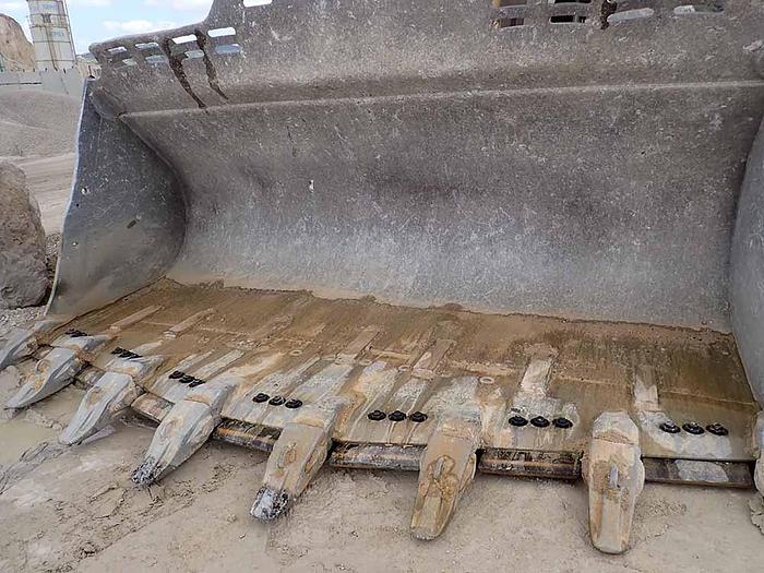 Used 2021 CATERPILLAR 988K