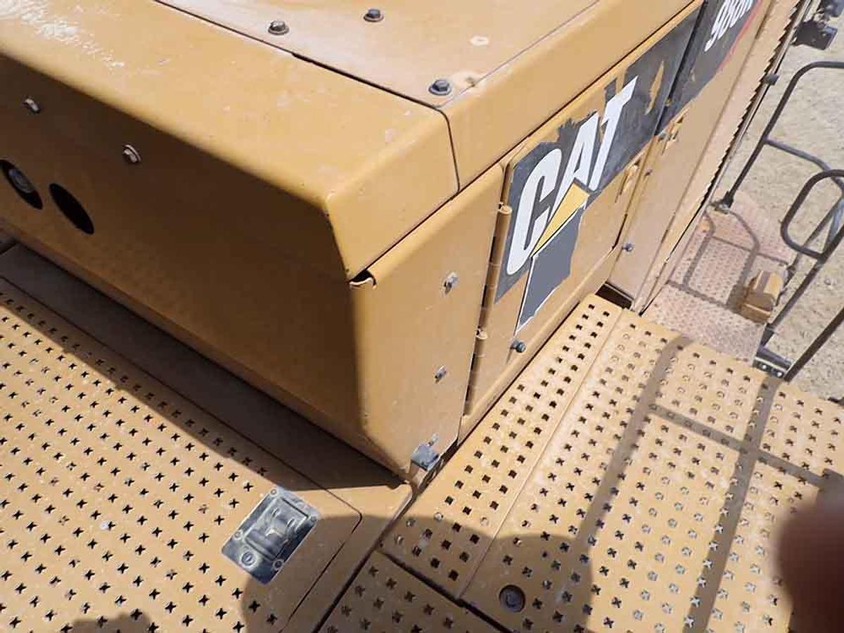 Used 2017 CATERPILLAR 988K