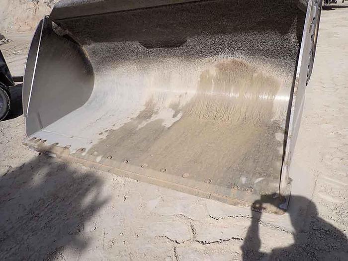 Used 2022 KOMATSU WA475