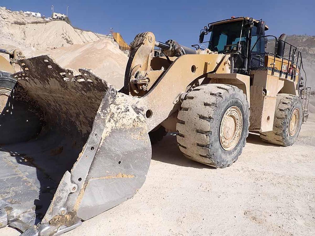 Used 2021 CATERPILLAR 988K