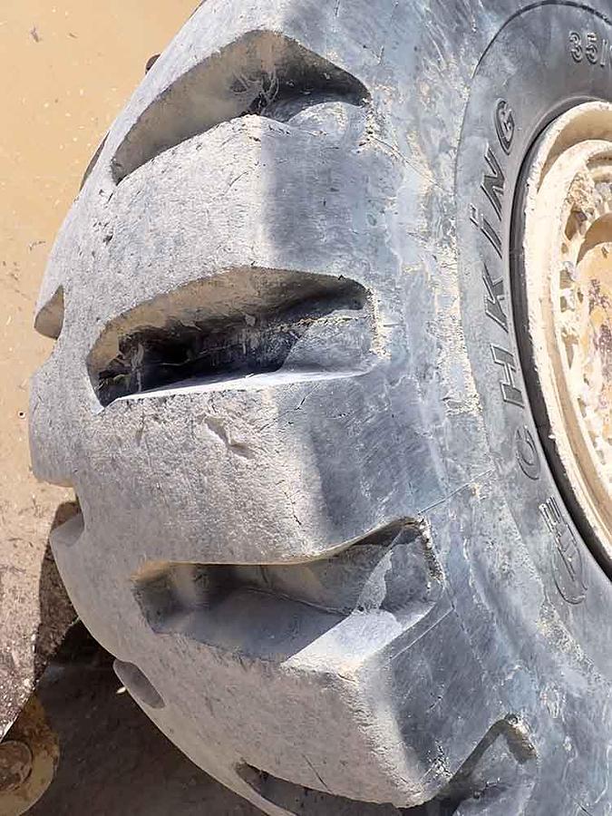 Used 05/2020 CATERPILLAR 988K