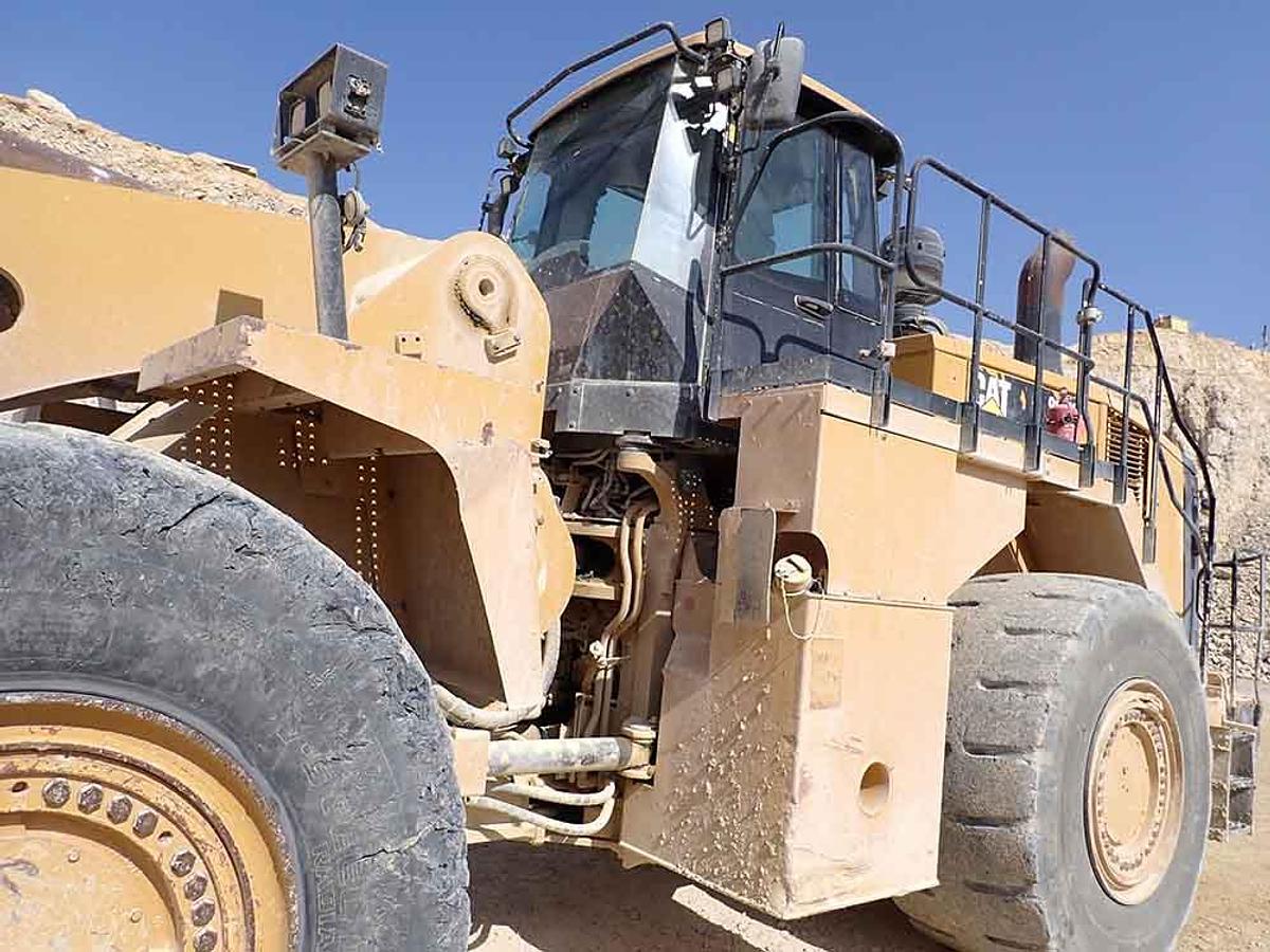 Used 2017 CATERPILLAR 988K